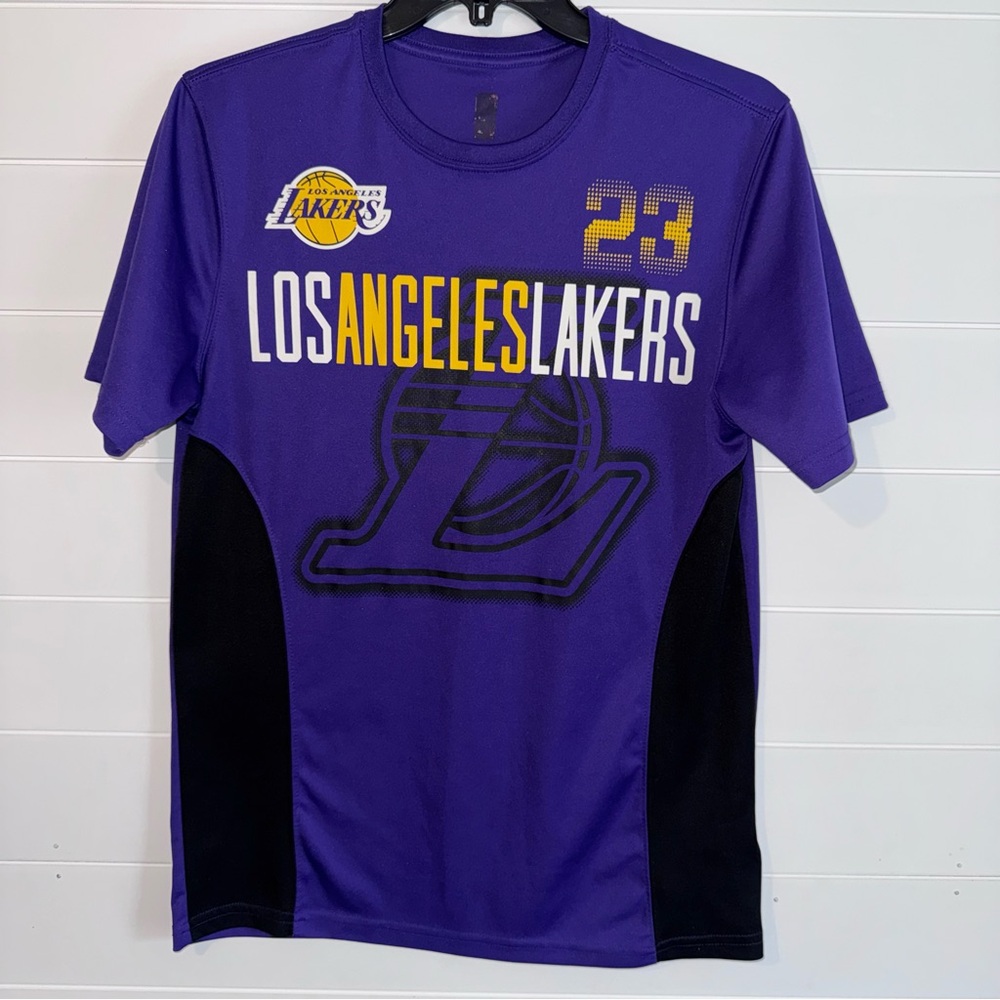 NBA Men`s Purple Los Angeles Lakers Lebron James #23 T-Shirt / Size Medium